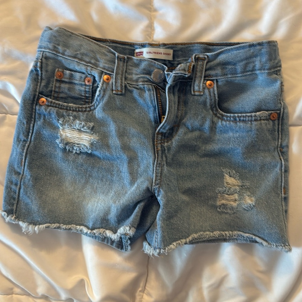 Levi girl denim cut off denim shorts size 8
